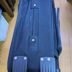 行き先が決まりました🙇スーツケースの画像