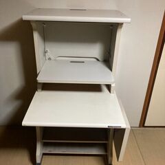 11月末まで！！＊直接お渡しのみ＊　パソコンデスク　ホワイト