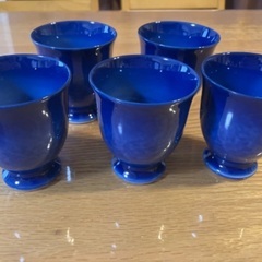 陶磁器コップ5脚セット差し上げます。