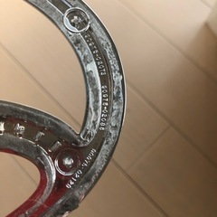 トヨタ　純正エンブレム　訳あり　2箇所破損アリの画像