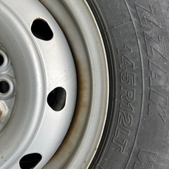 タイヤ スバルサンバーの画像