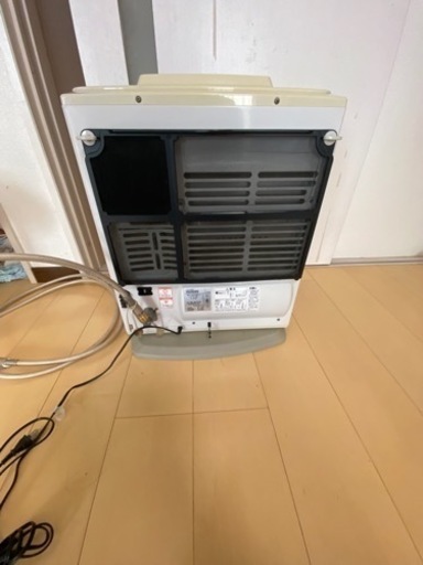 リンナイ　ガスファンヒーター　LPガス用　4.07kw