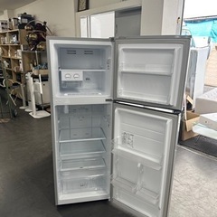 ?綺麗なHISENSE冷蔵庫　2019年　?保証付き