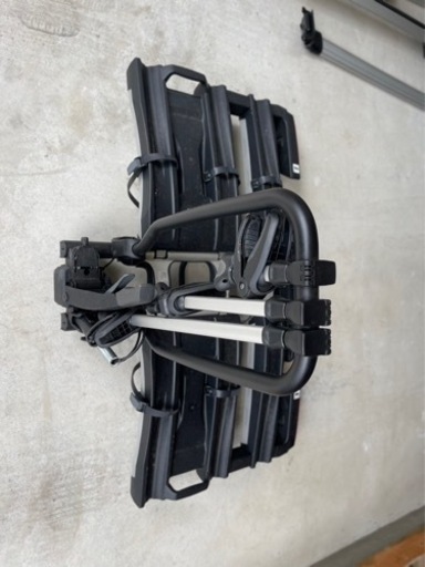 Thule EasyFoldXT th934XT イージーフォールドXT　3台積載可能折りたたみ式トウバー用キャリア