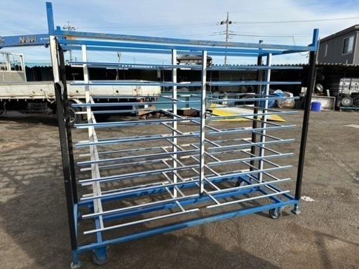 鉄棚　仕切り棚　大型　段数多い　事業用　業務用