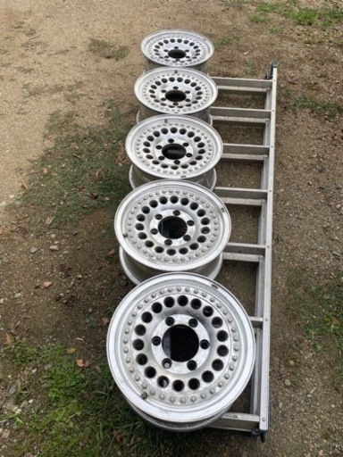 15インチ6.5J +30 ハイエース　ハイラックス等　アルミホイール