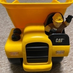 ダンプカー　電池で動きます⭐️（お話中）の画像