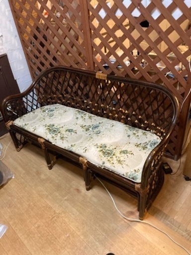 三人掛けソファー　藤家具