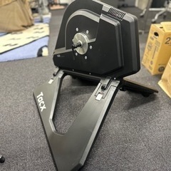 Tacx Neo smart T2800 タックス ローラー