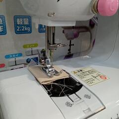 ★【ベルソス】コンパクトミシン　電動ミシン　ピンク　(VS-H002)【3ヶ月保証付き★店頭販売のみ】の画像
