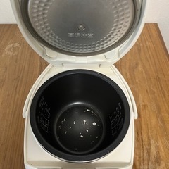 炊飯器(TOSHIBA)の画像