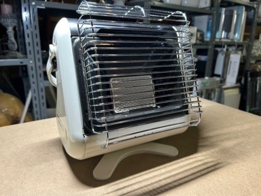 D1601 イワタニカセットガスストーブ ストーブ 箱無し