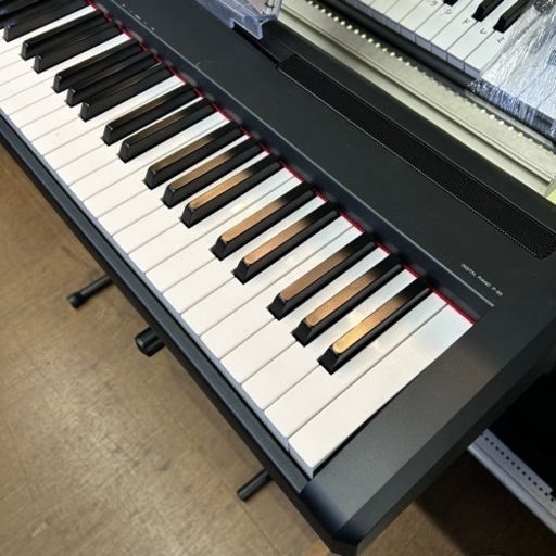 【程度良好】ヤマハ 88鍵盤 キーボード P-95 フットペダル 譜面台付 電子ピアノ 2011年製