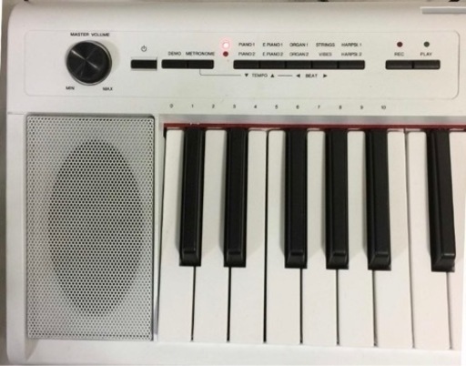 ヤマハ YAMAHA 電子キーボード piaggero ホワイト NP-12