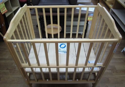 R213 KATOJI 木製ベビーベッド、94cmX68cm Used・美品