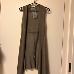 ティティアンドコー　ニットベスト