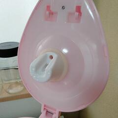 キティちゃんのポットの画像