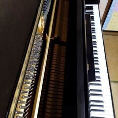 kawai ピアノ　湿気取り機付きの画像