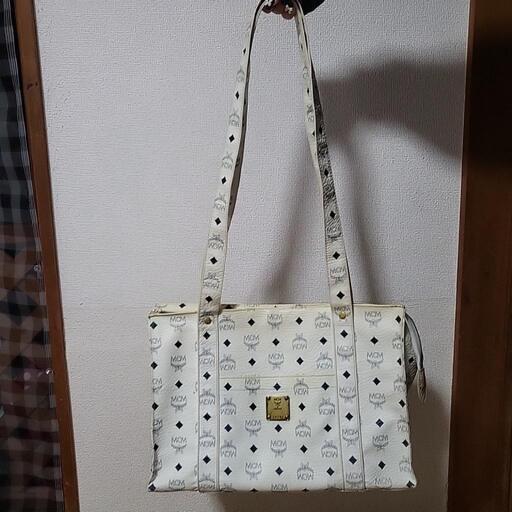 MCMショルダーバッグ