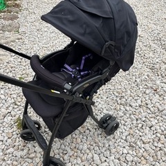 アップリカベビーカー（黒）AB型 の画像