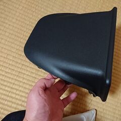 未使用品に近い　ダイハツ純正 LA250S キャスト オーディオパネル センターパネル パネル  55421-B2260　新車購入後、サイズの違うカーナビを取り付けたために外した物ですの画像