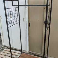 アイリスオーヤマ スタイルハンガー2WAYタイプ　プレミアム（メッシュパネル付き） PI-B4 ブラック 1個の画像