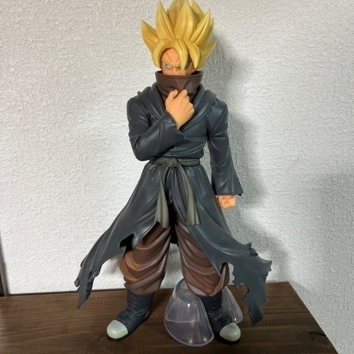 ドラゴンボール　B賞 黒衣の戦士 フィギュア