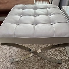 バルセロナチェア オットマン の画像