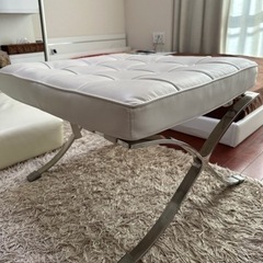 バルセロナチェア オットマン の画像