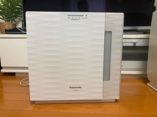 これからの季節のコロナ、インフルエンザ対策に、安く加湿器を手に入れませんか？　パナソニック　気化式加湿器　FE-KFK05  2014年製