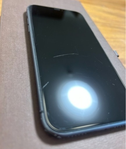 iPhone11 ブラック 128GB au