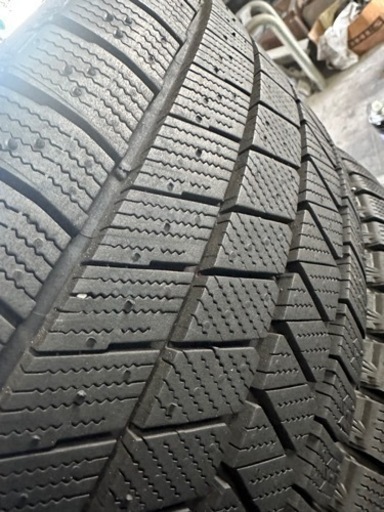 スタッドレスタイヤセット205/50R17美品