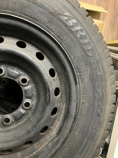 195/80/R15  105Lスタッドレスタイヤ4本