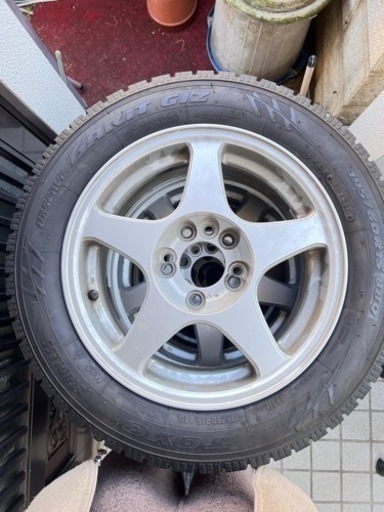 スタットレスタイヤ4本アルミセットTOYO 195/60R 15