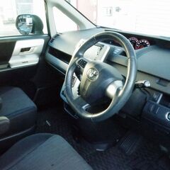 【車内広々！！】3列シート！の画像