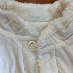 UNIQLO ベスト　ボア　リバーシブルの画像