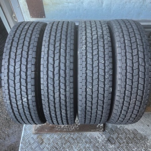 バリ山　YOKOHAMA ヨコハマ　IG91 185/80R14 97/95N LT スタッドレス　タイヤ　2022年製　14インチ