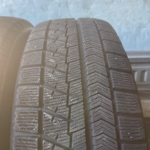 BRIDGESTONE VRX 195/65R15 スタッドレス　タイヤ　2018年製　15インチ