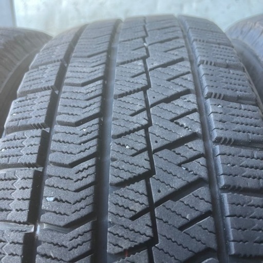 バリ山　BRIDGESTONE ブリヂストン　ブリジストン　VRX2 195/65R15 スタッドレス　タイヤ　2018年製　15イン