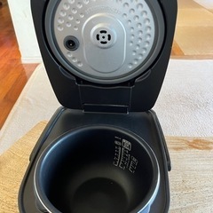 炊飯器の画像