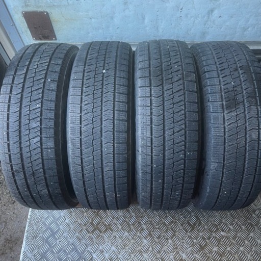 極上タイヤ　BRIDGESTON ブリヂストン　ブリジストン　VRX2 205/65R16 スタッドレス　タイヤ　2021年製　16インチ