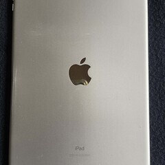 ipad 10.2インチ 第7世代2019 32GB wifi-cell silver SIMフリー　バッテリー９８％の画像