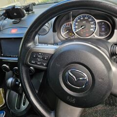 マツダ　デミオ型式DBA-DEJFS の画像