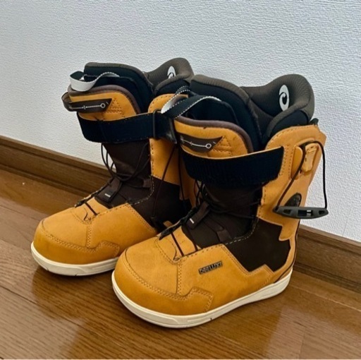 19-20モデル DEELUXE【ID LARA】23.5センチ　スノーボードブーツ