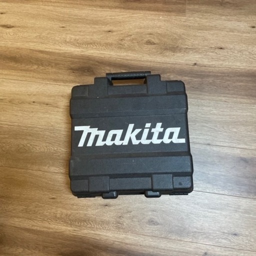 マキタ 　AN534H 　高圧エア釘打  　本体／ケース付です。