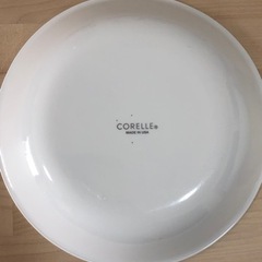 ニトリ　コレール　皿とボウルの画像