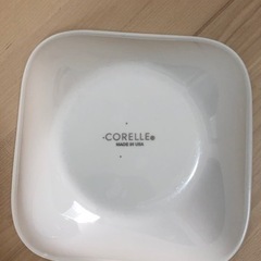 ニトリ　コレール　皿とボウルの画像