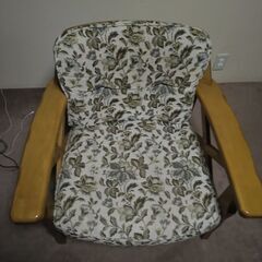 値下げしました☆カリモク　ひじ掛椅子二脚セット　10000円　の画像