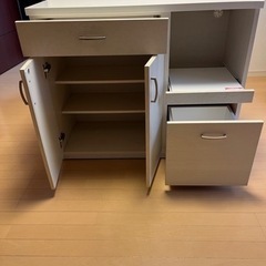【取引終了しました】ニトリ　コパン100 キッチンカウンター キッチン収納　食器棚　カップボード　レンジボード　棚　キッチンラック　作業台　スライドレールの画像