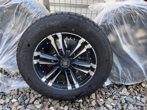 レジアスエース16インチホイール　スタッドレスタイヤ付4本